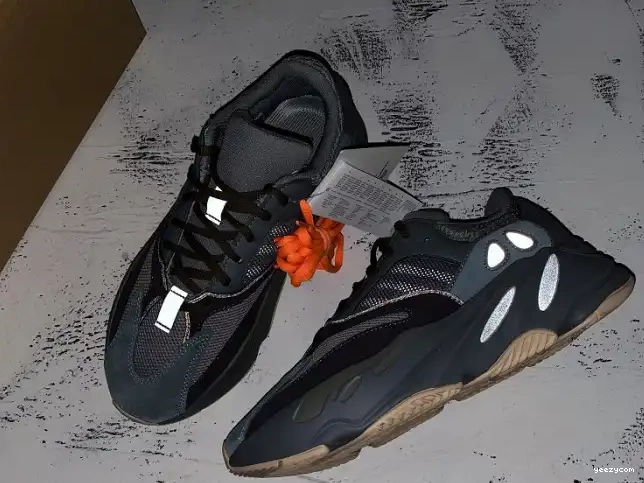 Blue Yeezy 700 Boost Adidas Teal FW2499 0513